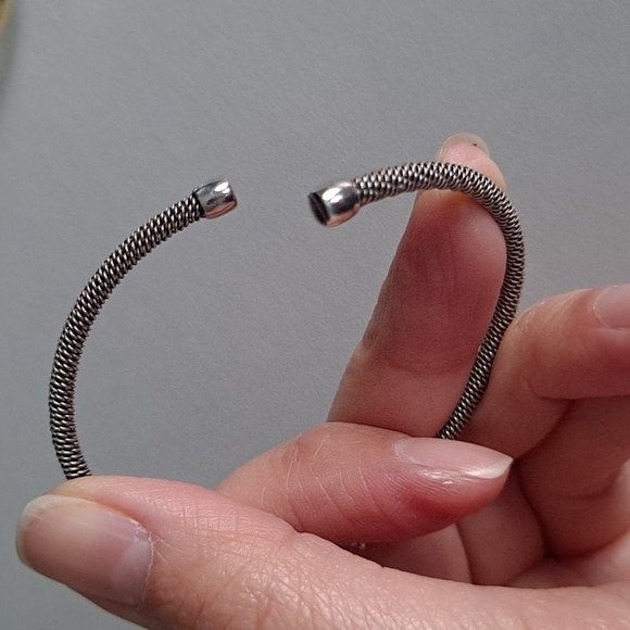 Vintage Tiffany & Co. Mesh Cuff Bracelet - Picture 12 of 12